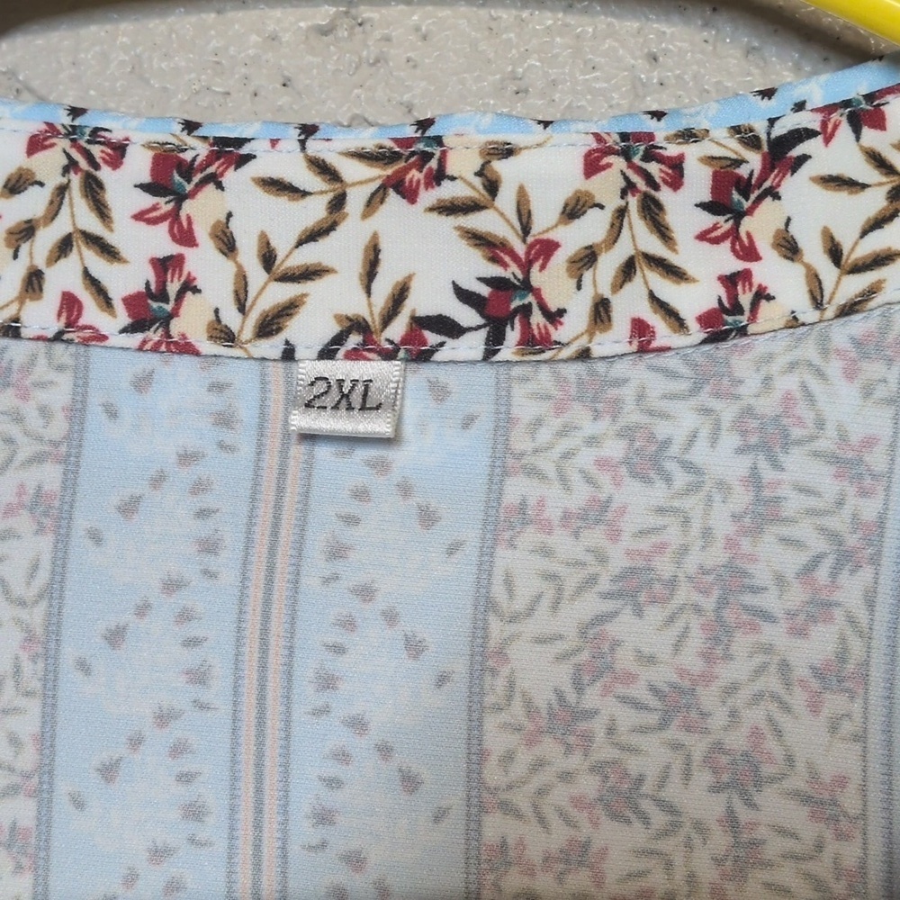 Women's Patchwork Paisley Floral Stylish Button Down Blouse Size 2X NWOT, Boho - Picture 3 of 9